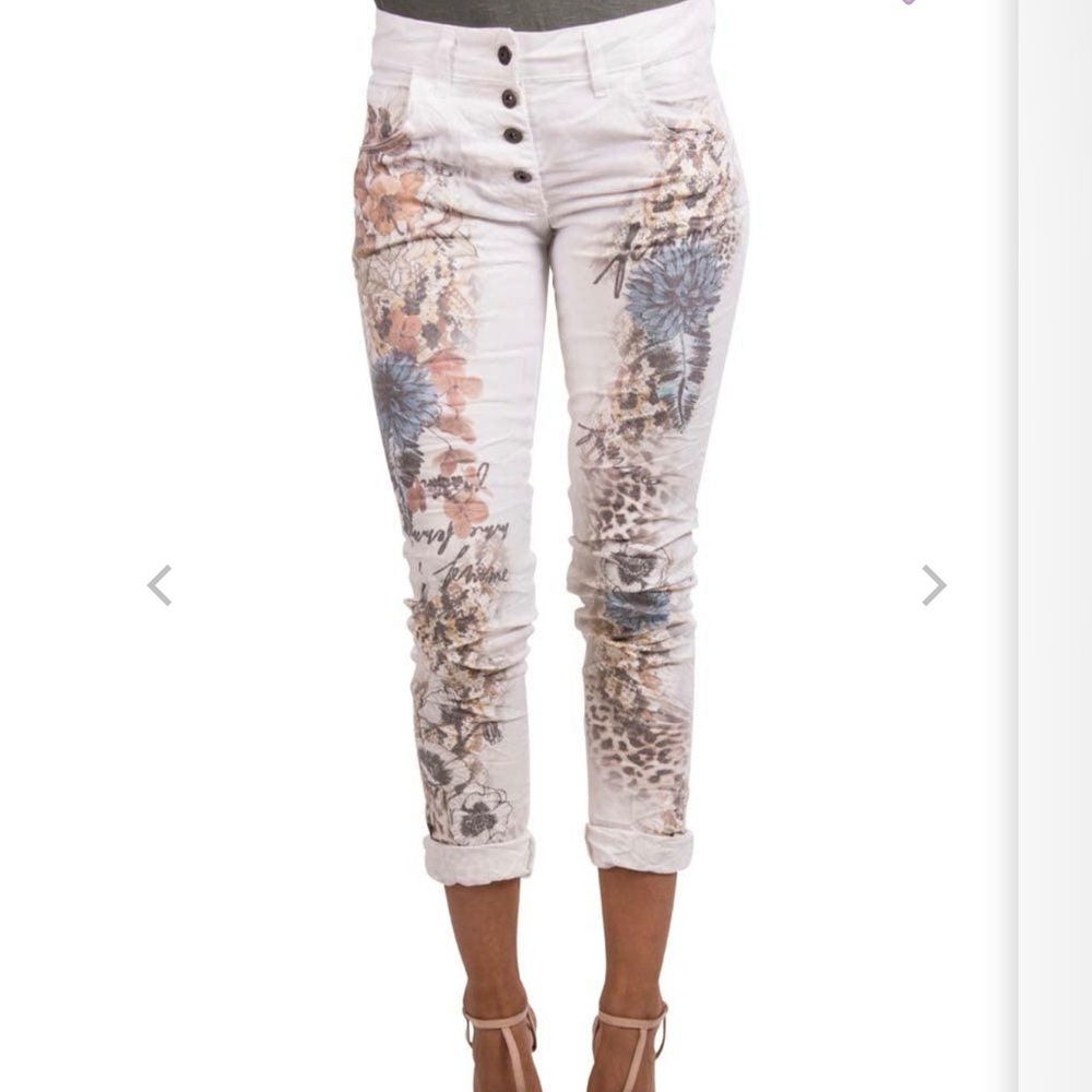 Gigi Moda Fall &‎ Dahlia Floral Jeans